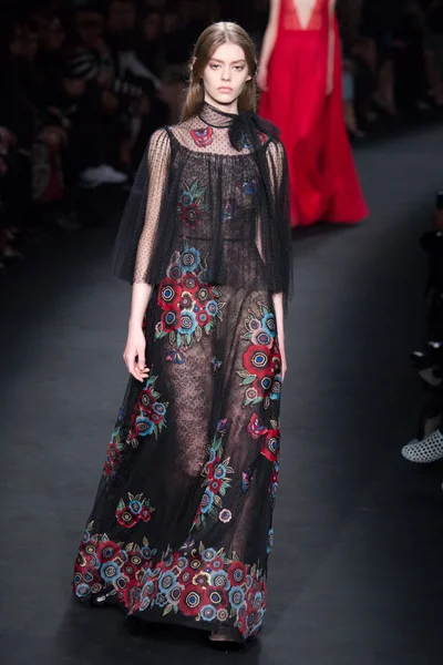 Look 65